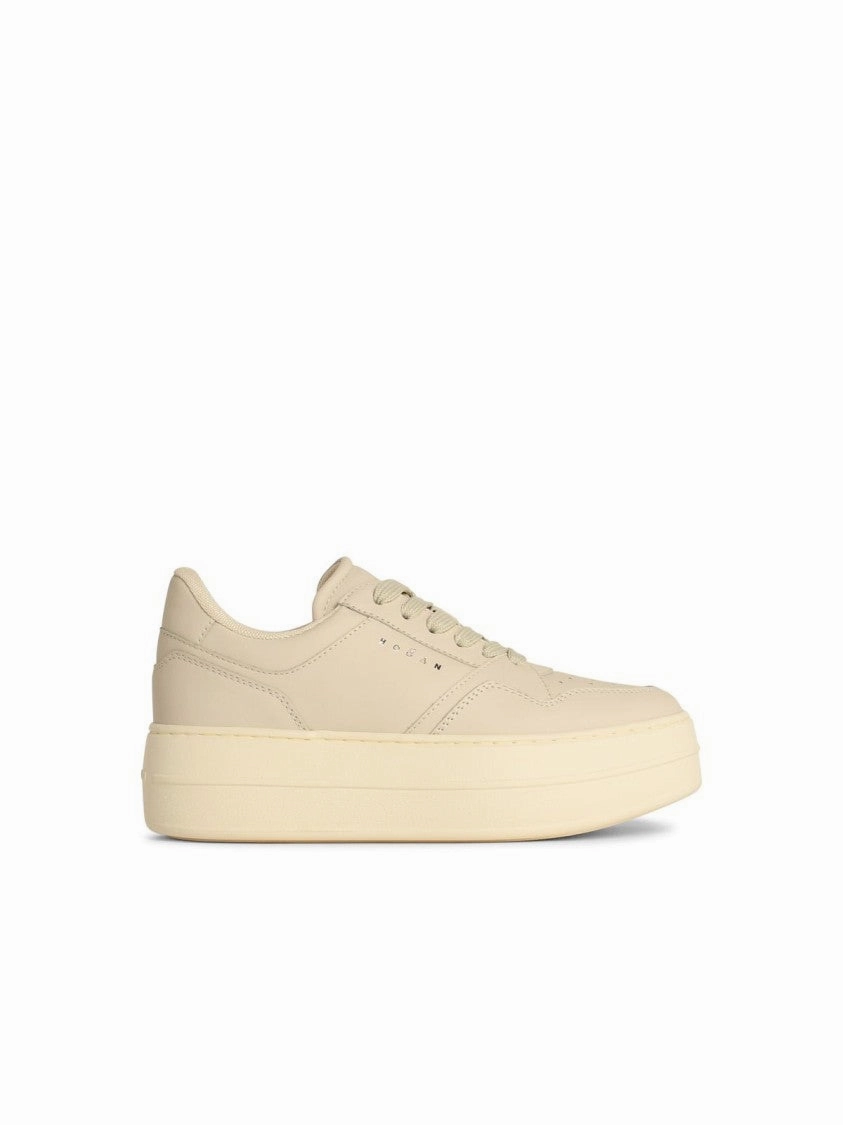 'H670' Ivory Leather Sneakers running on treadmill shoes