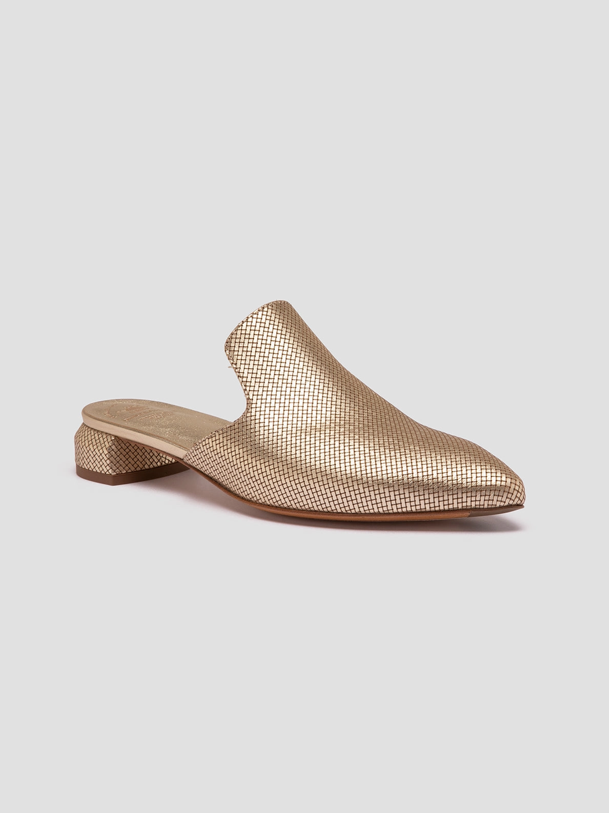 SAGE 106 - Gold Leather Mule Wedding Mode Urban Commute