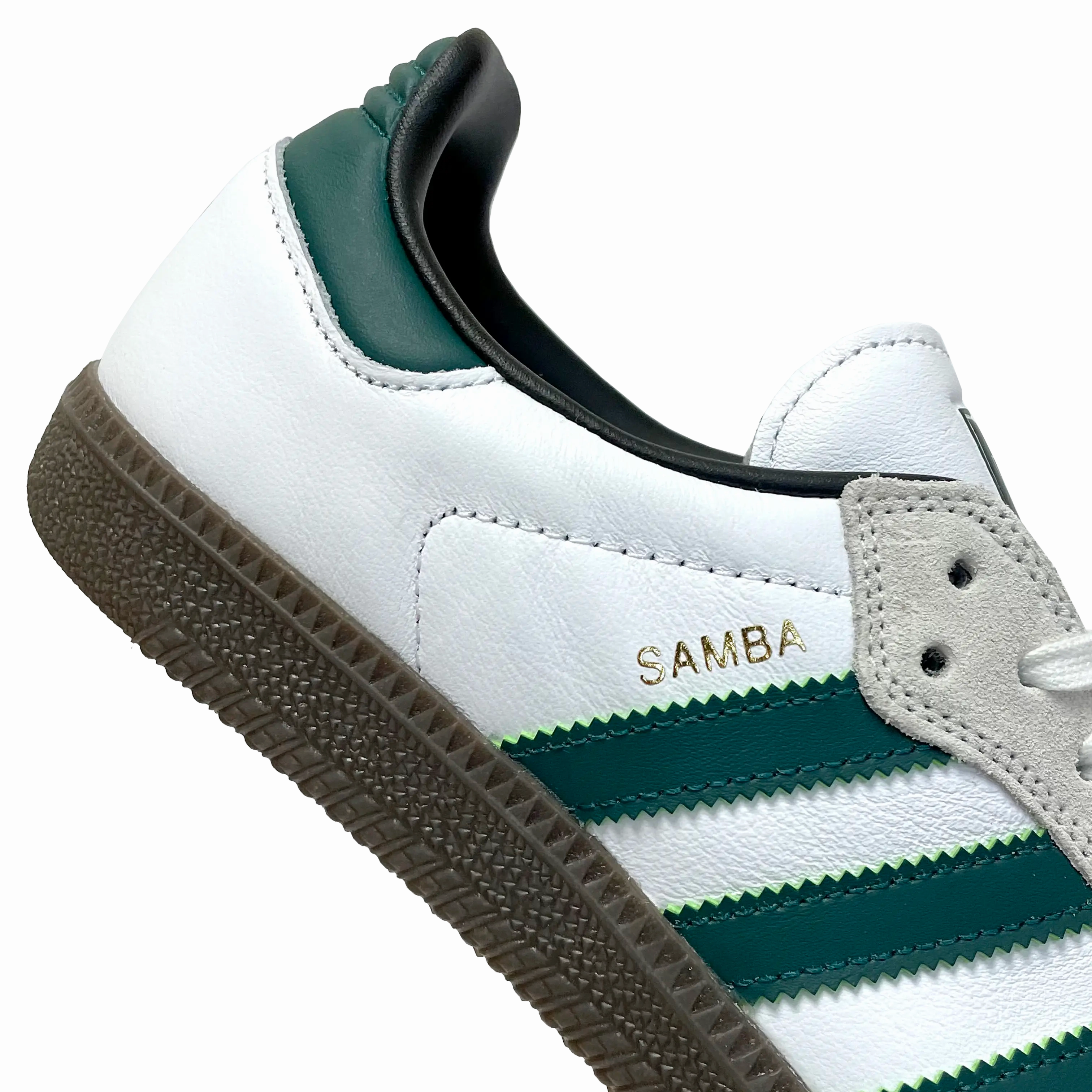 Anti   Fatigue brooch - decorated running shoes Adidas Skateboarding Samba ADV Shoe