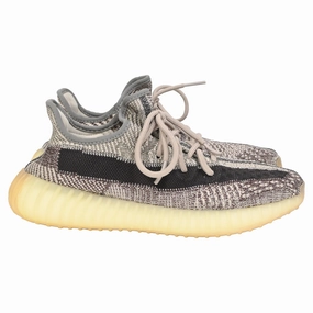 Athletic Apparel seasonal - themed running gear Adidas x Yeezy Boost 350 V2  Sneakers in Zyon Cotton