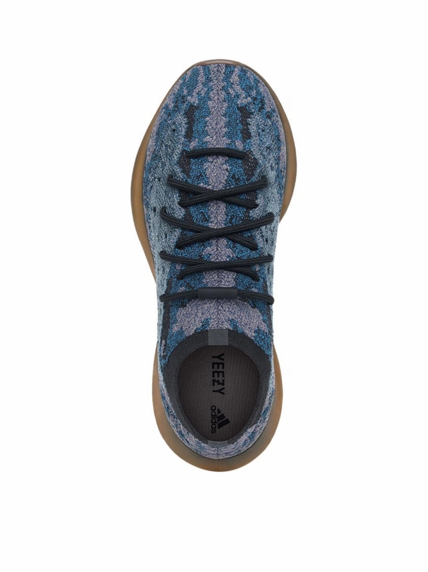 pastel - colored running shoes Daily Comfort Adidas Yeezy Boost 380 Covellite Sneakers