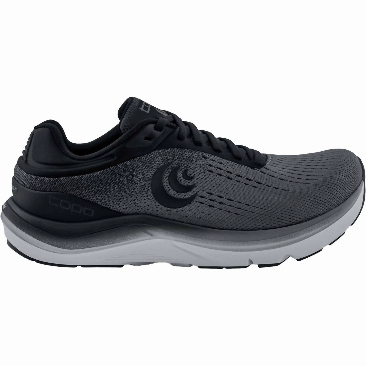 smooth - surface ready running in a concrete bridge area shoes Men's Magnifly 5 Mesh Running Shoes In Charcoal/black