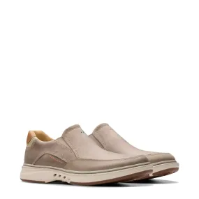 Comfy Layer Clarks Men's Un Briley Step Slip On in Light Grey