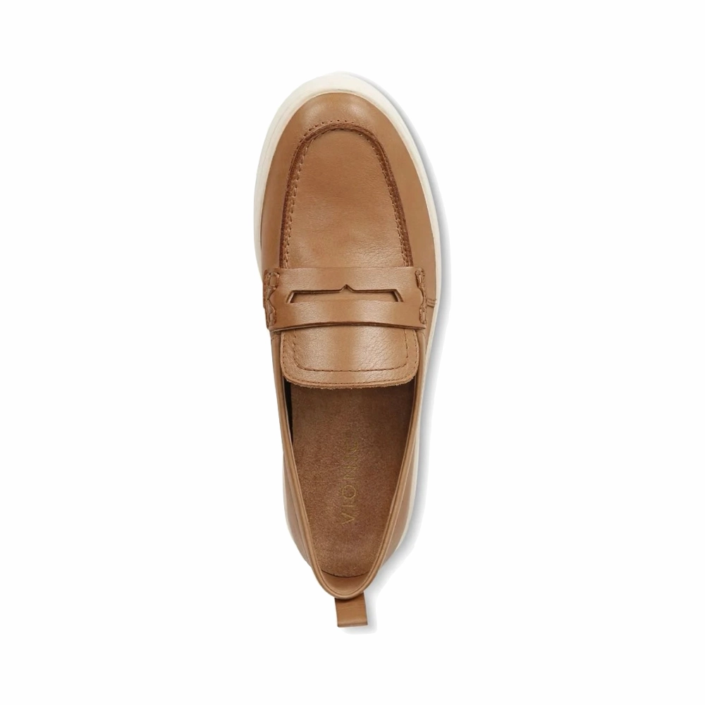 Form Fit Vionic Women's Uptown Smooth Leather Loafer in Camel
