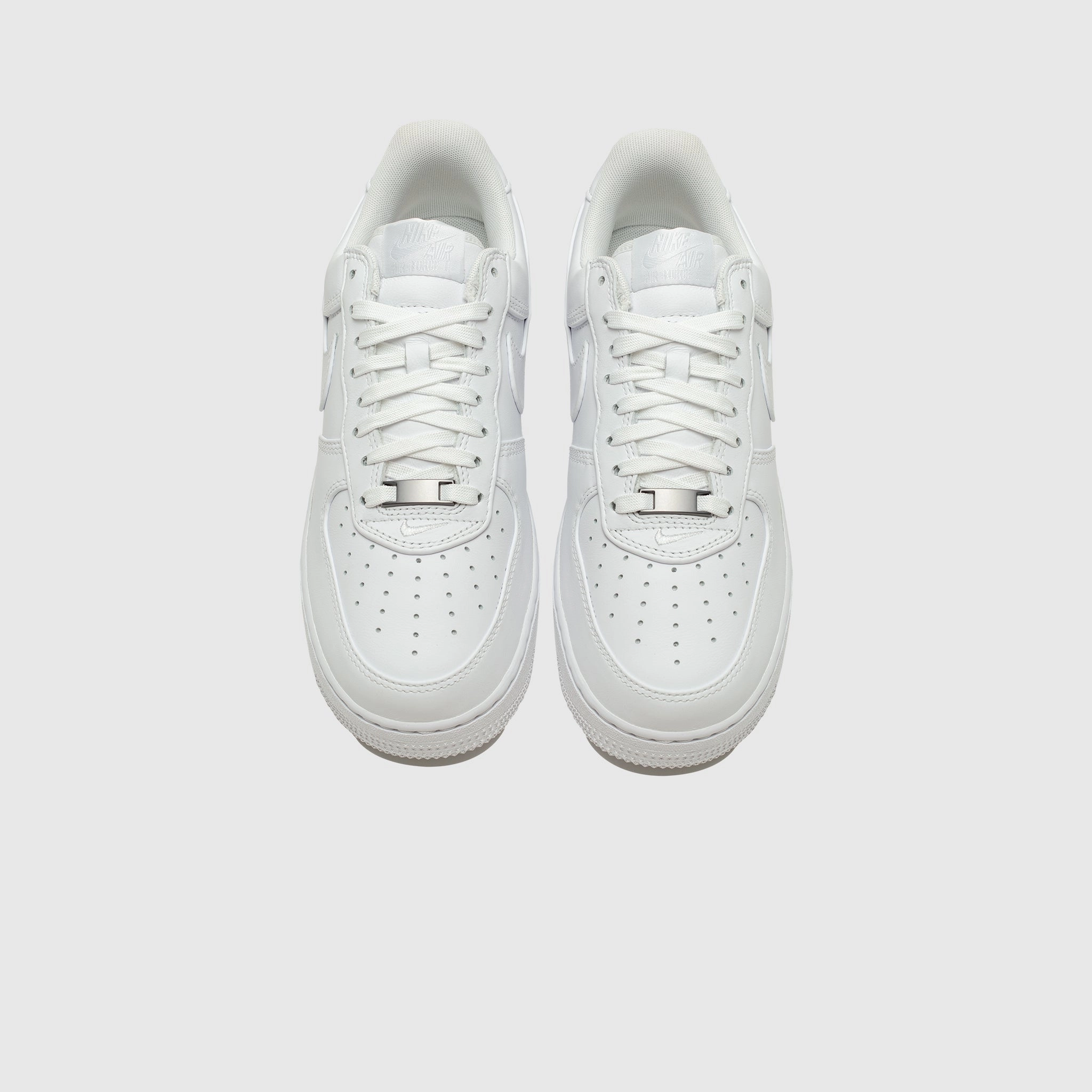 AIR FORCE 1 LOW RETRO PREMIUM "TRIPLE WHITE" Sustainable Manufacturing
