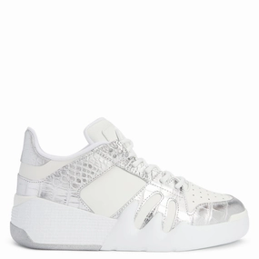 running in a track meet shoes custom - made shoes Giuseppe Zanotti Talon