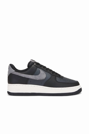running in a caldera area shoes Men's Air Force 1 '07 Lv8 In Black Smoke