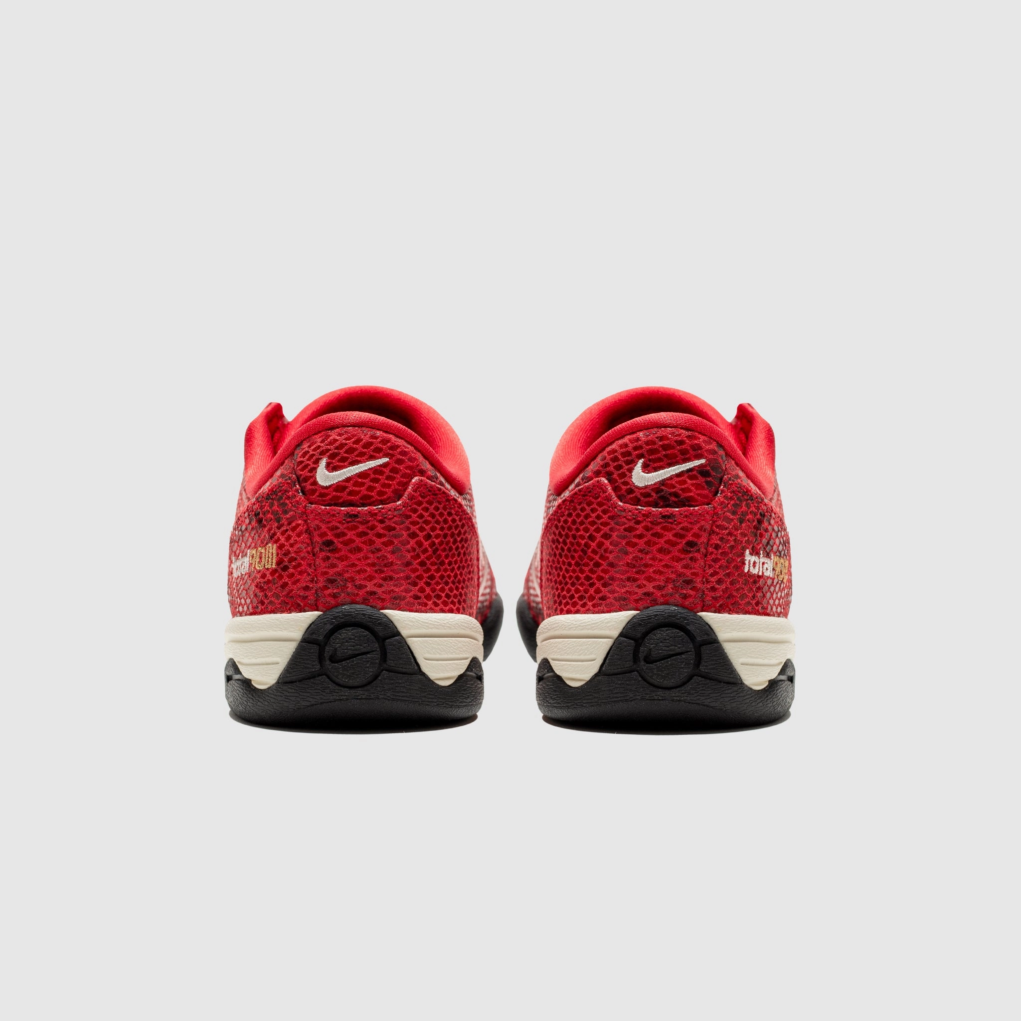 Impact Resistant Plate Cushioned Midsole Geometry WMNS TOTAL 90 SE "FIRE RED SNAKESKIN"