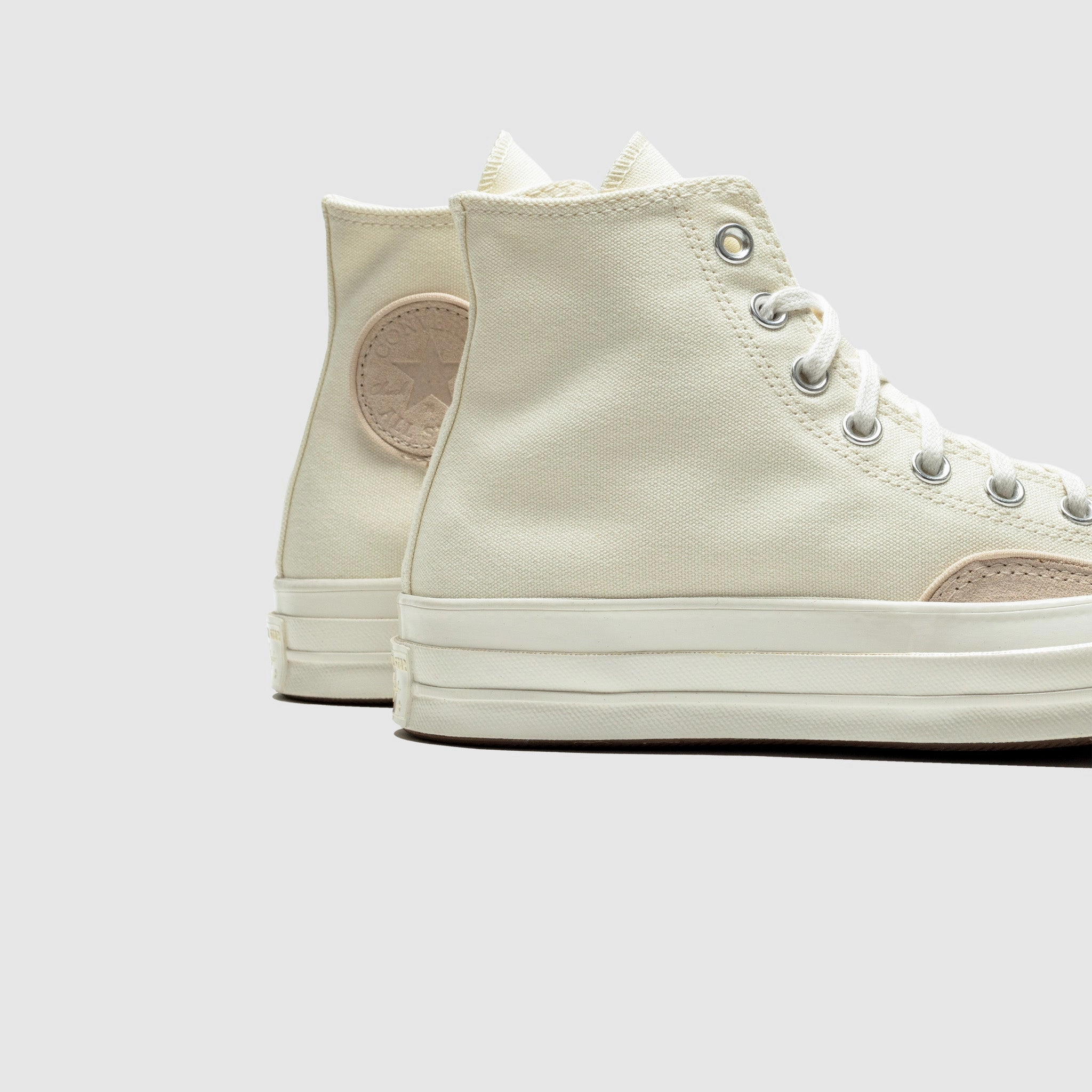 CHUCK 70 HI "LIGHT DUNE" Secure Step Stylish Design