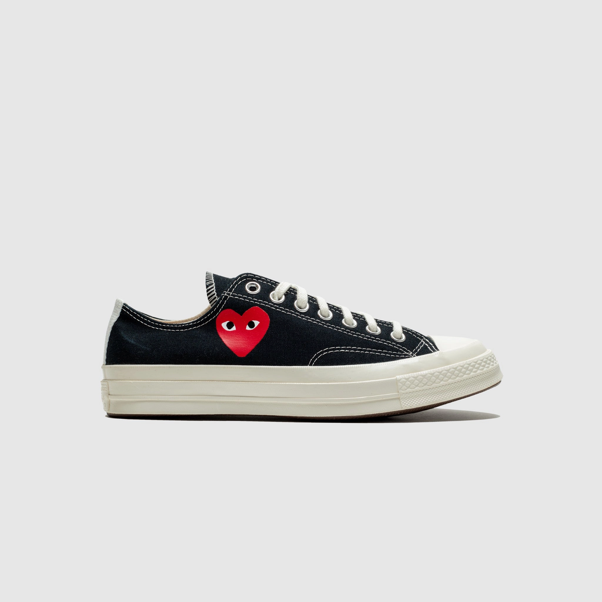 CHUCK TAYLOR ALL-STAR '70 LOW "BLACK SINGLE HEART" Torsion Control Arch