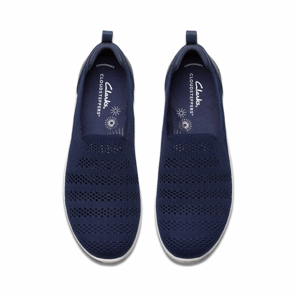 Urban Steps Mood Match Clarks Women's Breezey Izzy Slip On in Navy