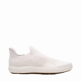 Clarks Women's Nalle Step Knit Slip On in White Trip Pic