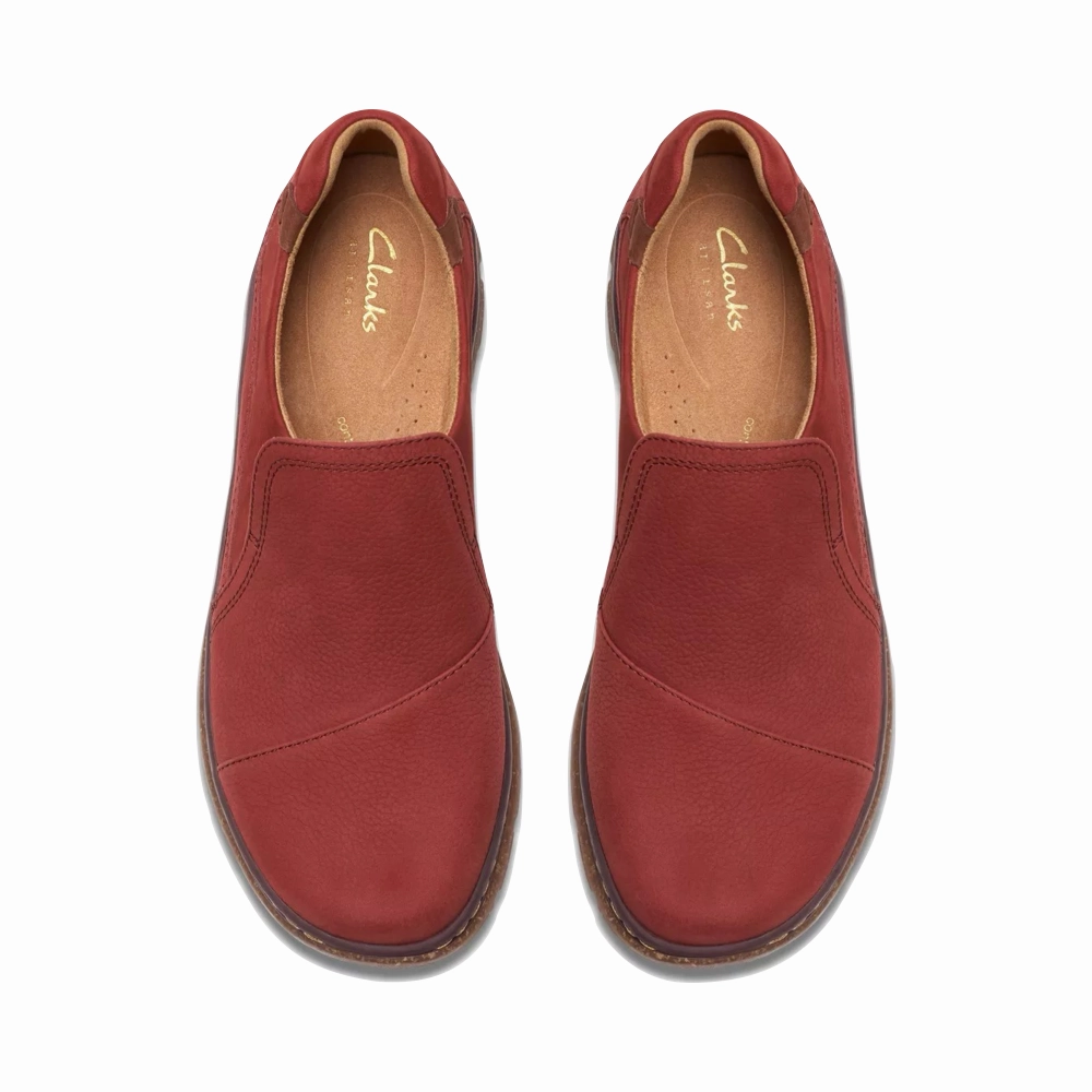 Flex Motion Blossom Hike Clarks Women's Orlene Slip On in Chestnut Nubuck