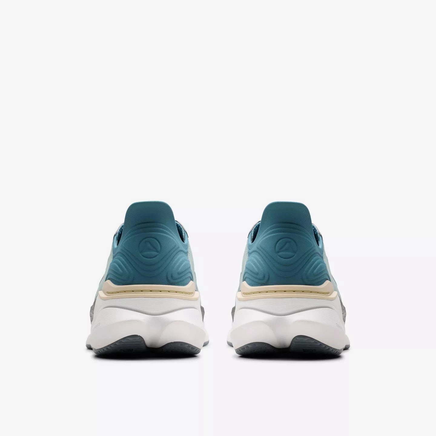 Clarks Women's Pace Sneaker in Aqua Combination Flat Outsole
