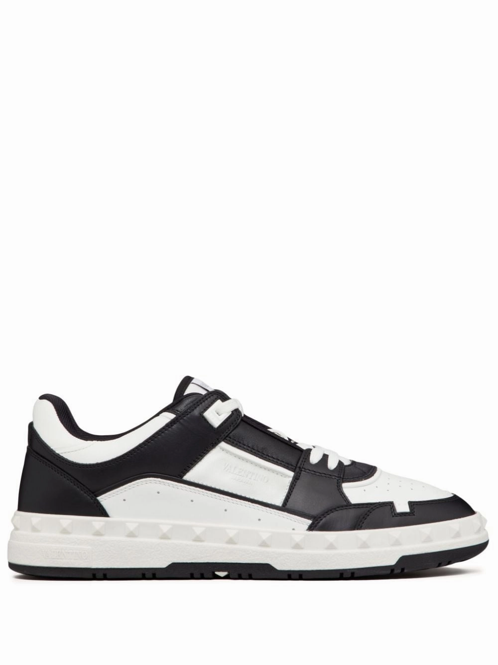 Valentino Garavani Men's Sneakers expert - approved logo - branded running gear