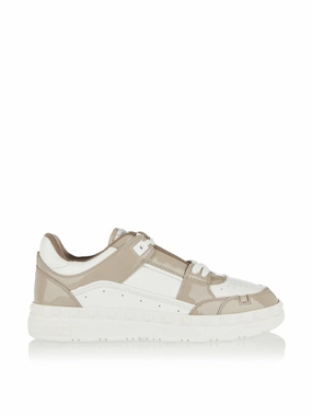 modern running wear Freedots Rockstud Sneakers