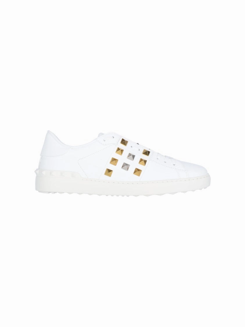 cold - weather - runner Adaptive Motion Rockstud Untitled' Sneakers ?C White