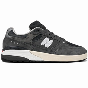 Everyday Fit Foot Arch New Balance Numeric NM933 Skateboarding Shoe