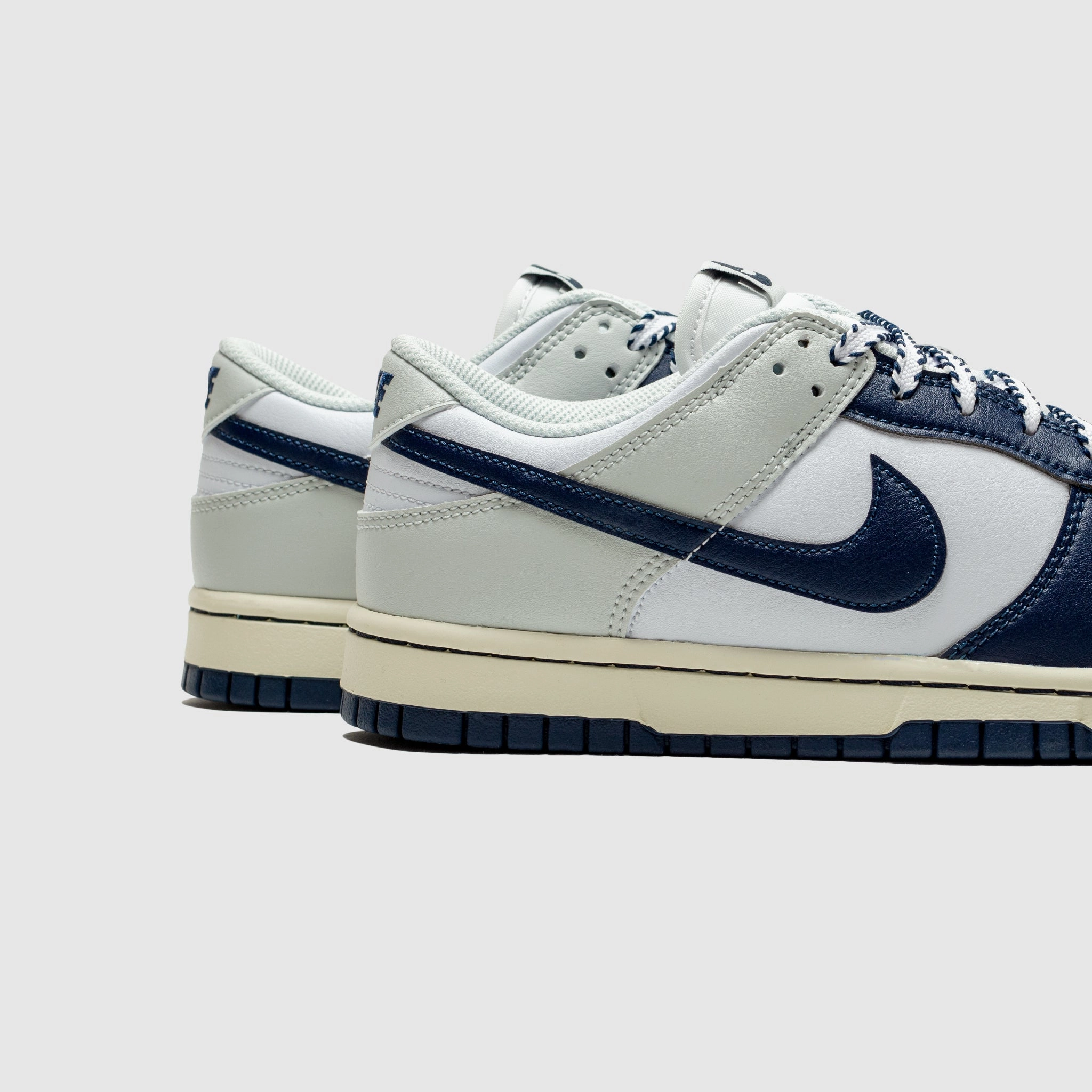 DUNK LOW RETRO "YANKEES" Hybrid style Motion Control Frame