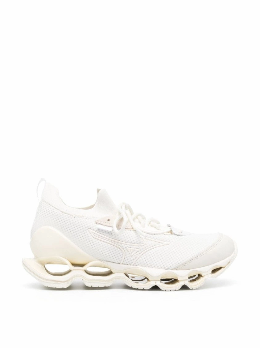 well - ventilated running shoes for urban explorers Wave Prophecy ? Sneakers