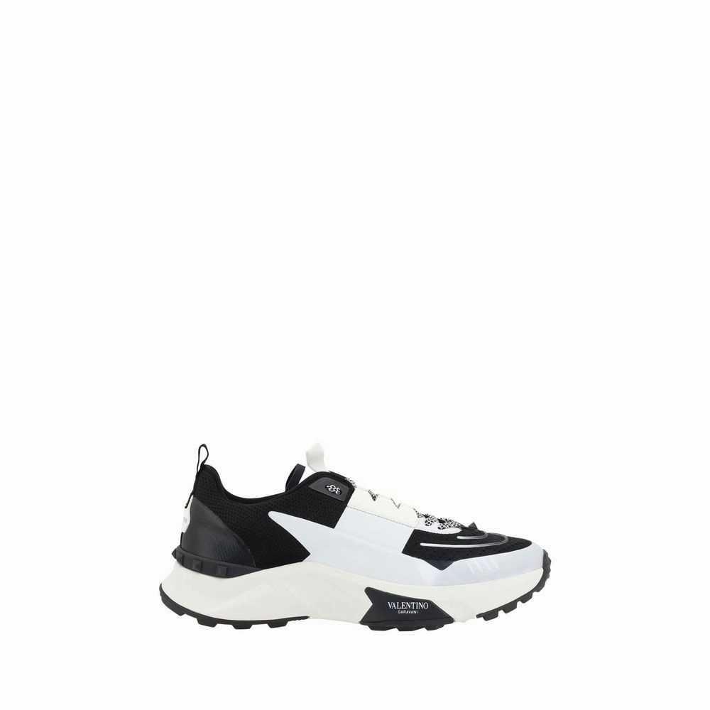 running on asphalt shoes Valentino Garavani Men's Sneakers