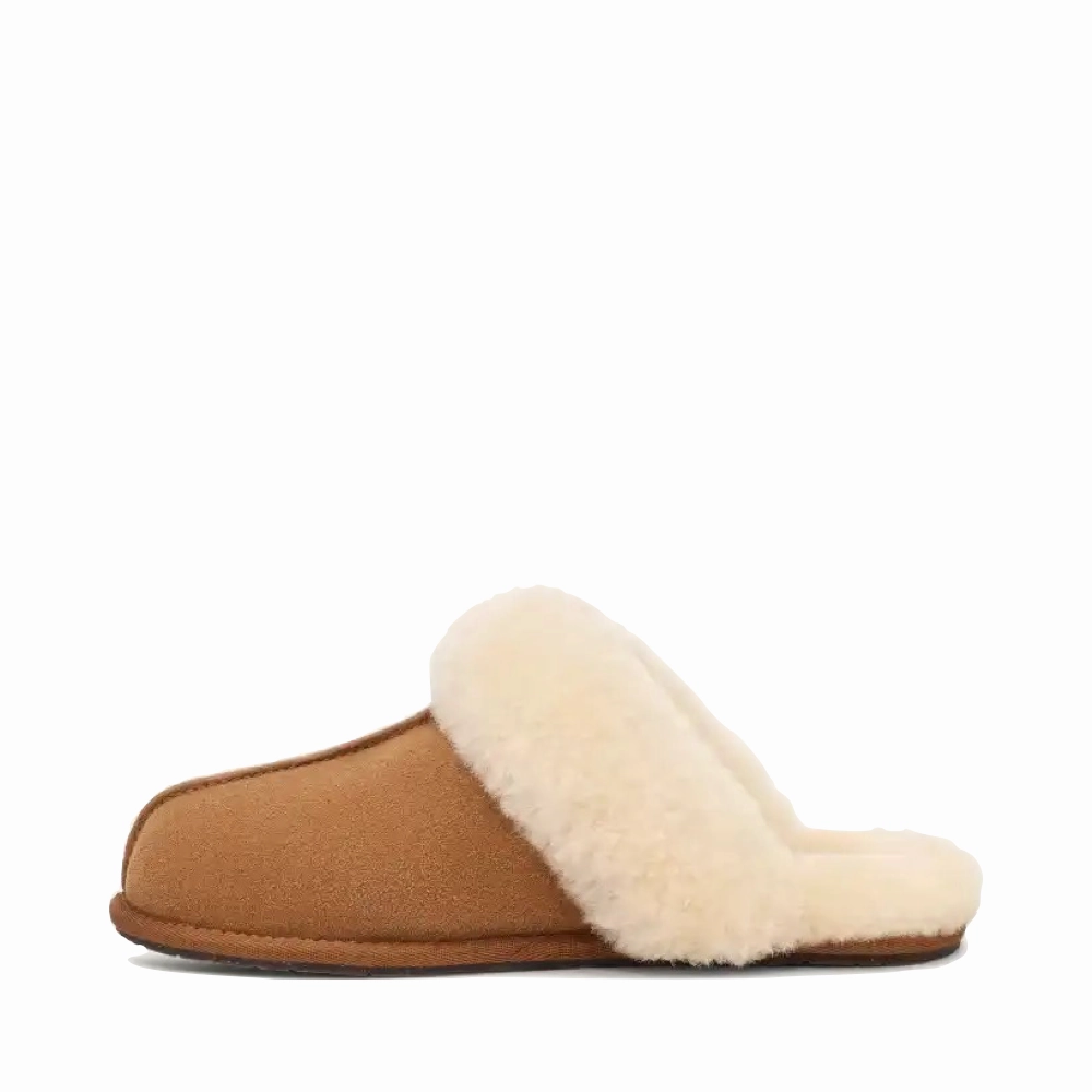UGG Women's Scuffette II Slipper in Chestnut Quick Relaxation