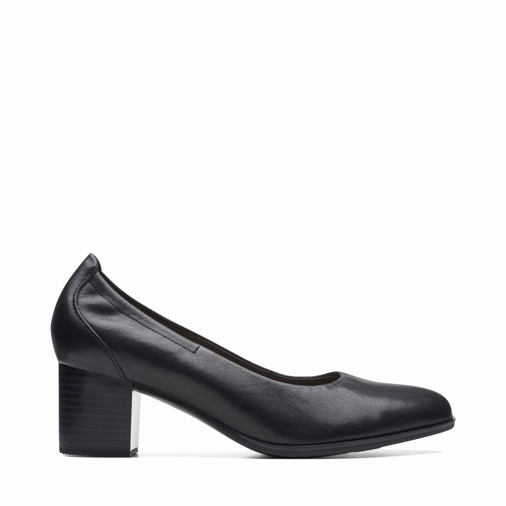 Cushioned Insole Clarks Women's Loken Step Leather Heeled Pump in Black