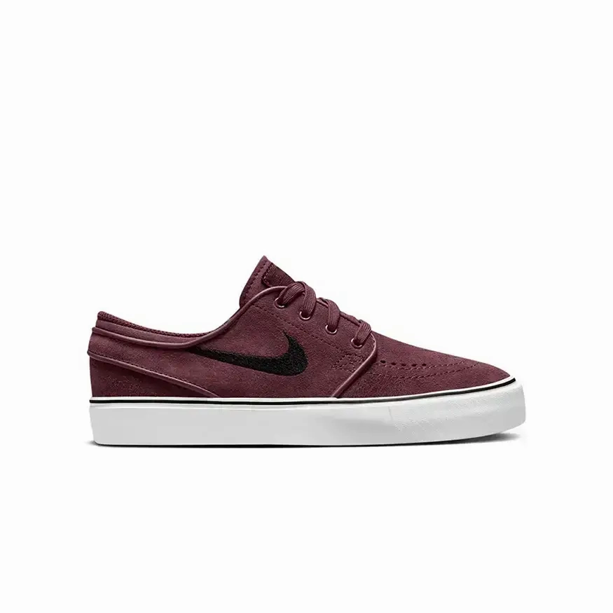 Long Commute Nike SB Zoom Janoski GS Shoe