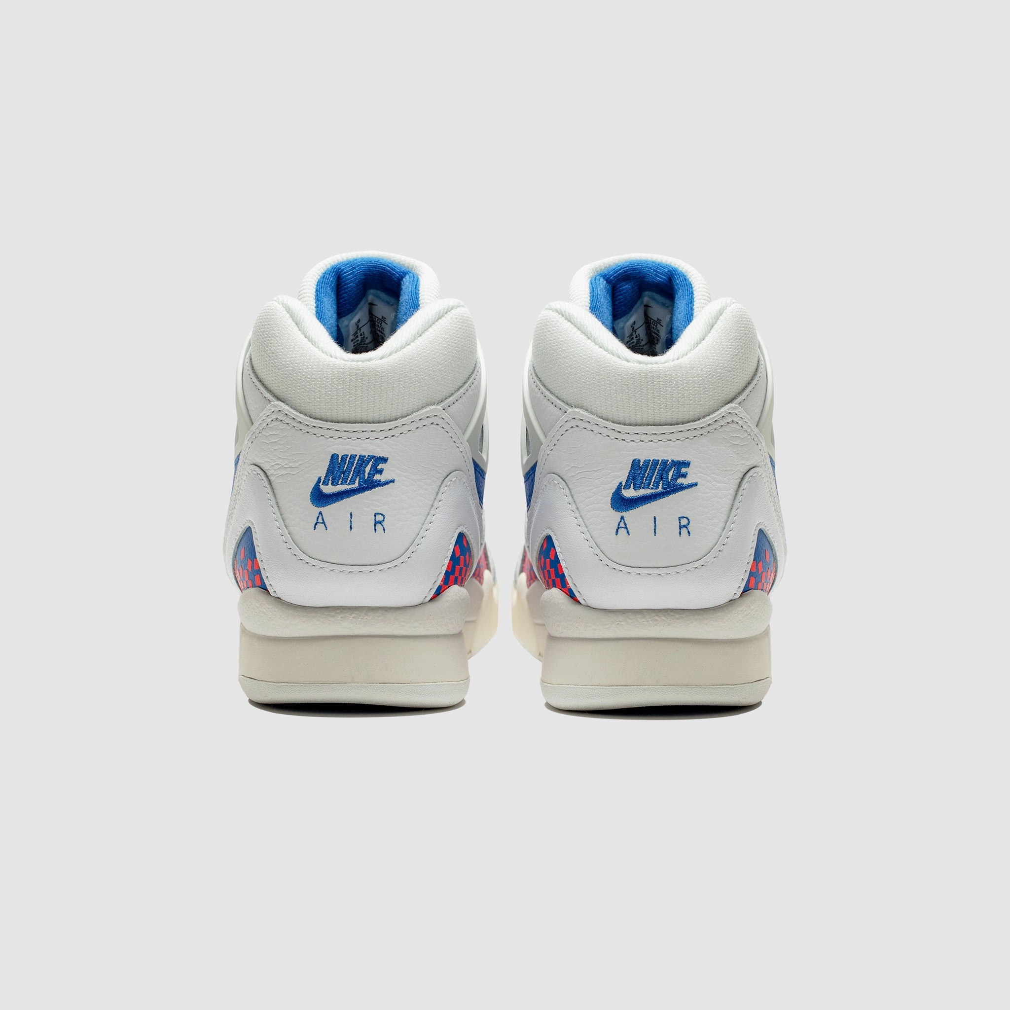 Fast Move Pace Trainer AIR TECH CHALLENGE 2 "PIXEL COURT"