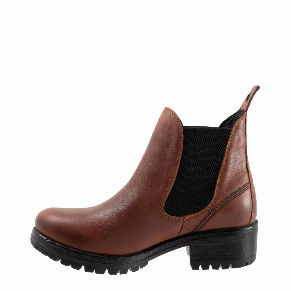 Warm Interior Bueno Women's Florida Leather Pull On Heeled Chelsea Boot in Rust