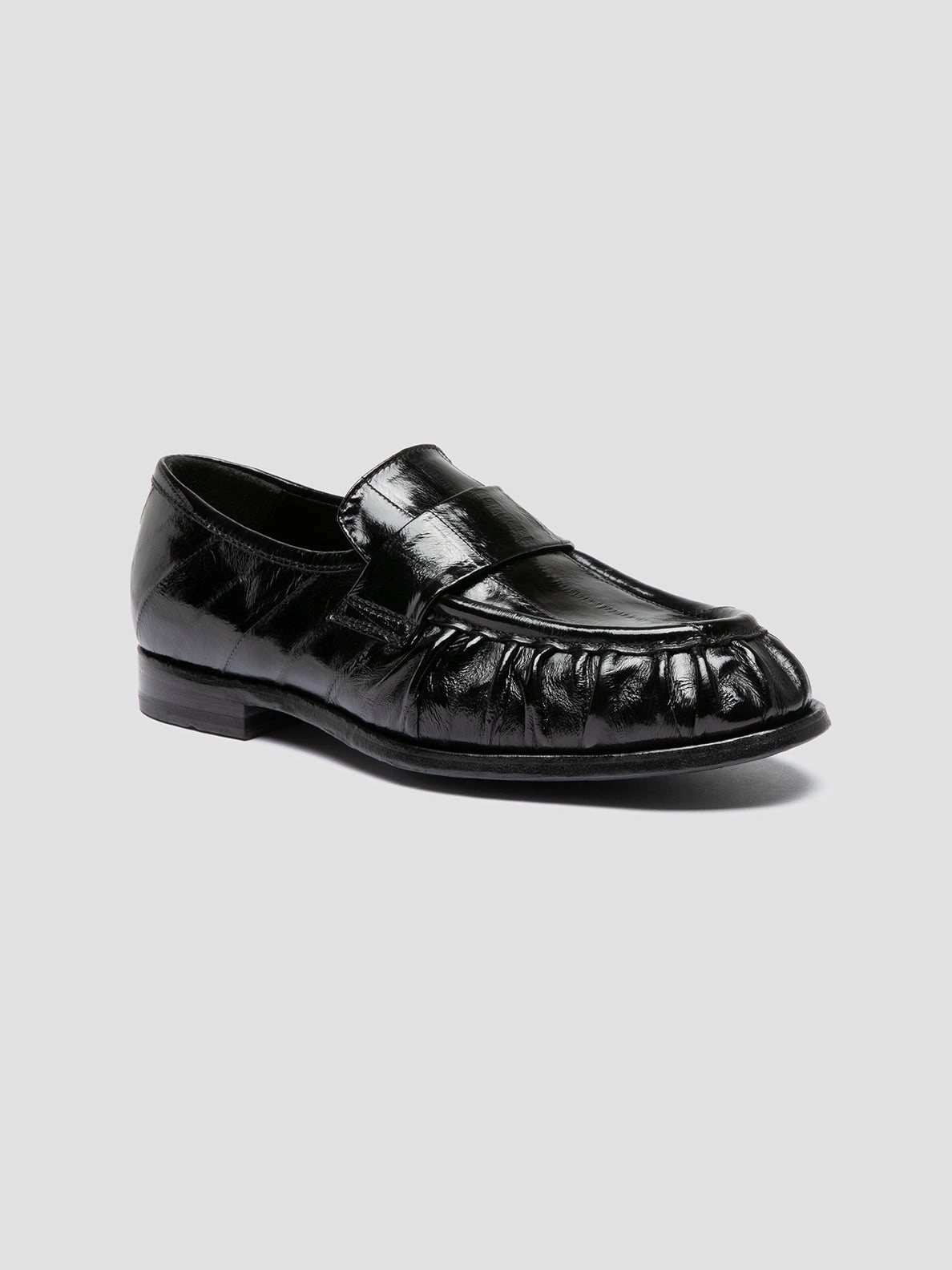 Everyday Wear Fast Pair SOLITUDE 107 - Black Leather Penny Loafers