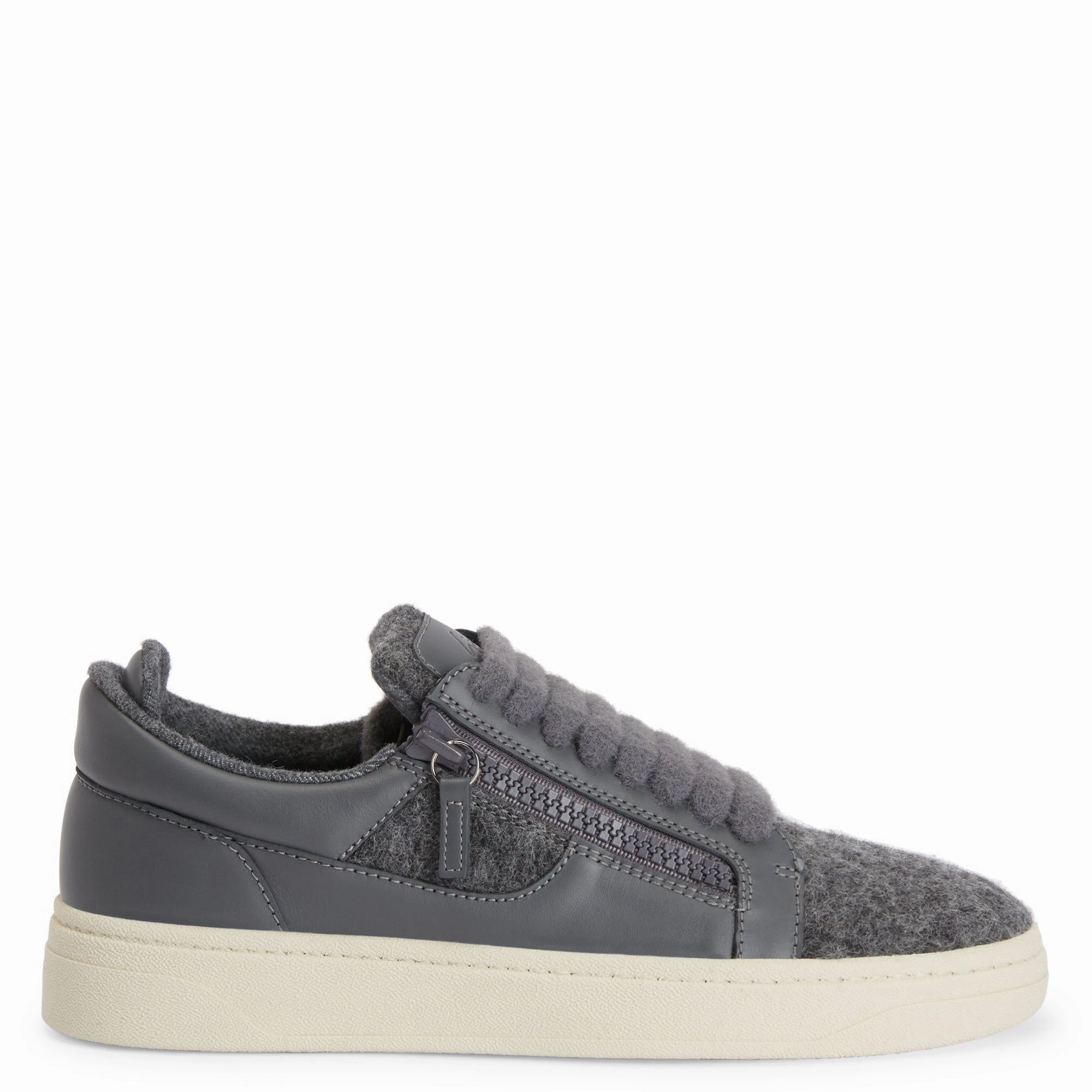 Giuseppe Zanotti Gz94 Easy Slip   On running stride