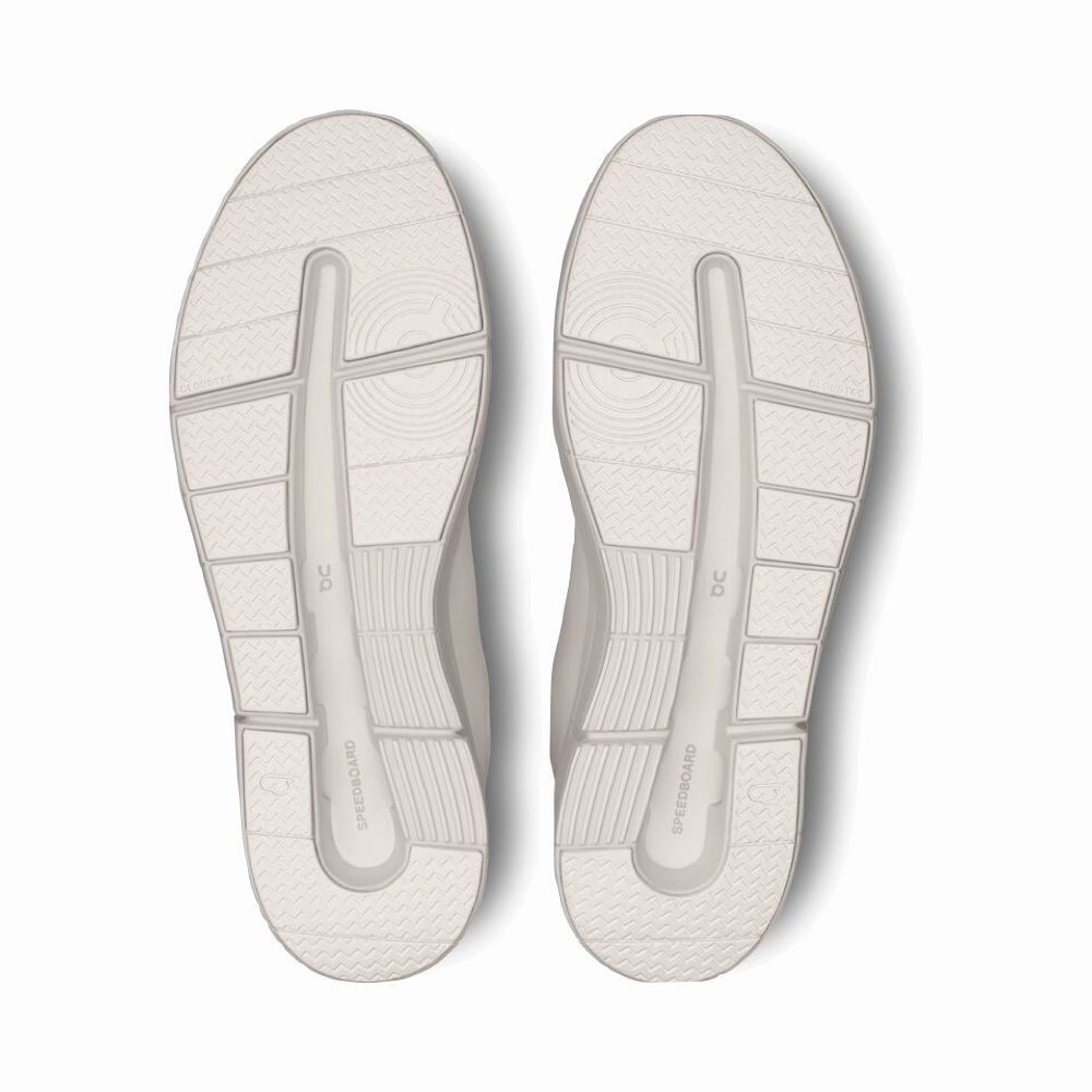 On Women's THE ROGER Advantage Sneaker in White/Undyed Summit Step Lounge Fit