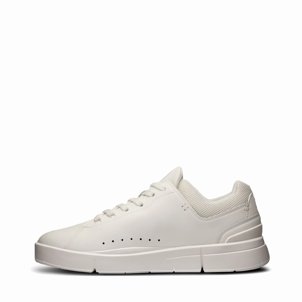On Women's THE ROGER Advantage Sneaker in White/Undyed Edge Hike Comfort Grip