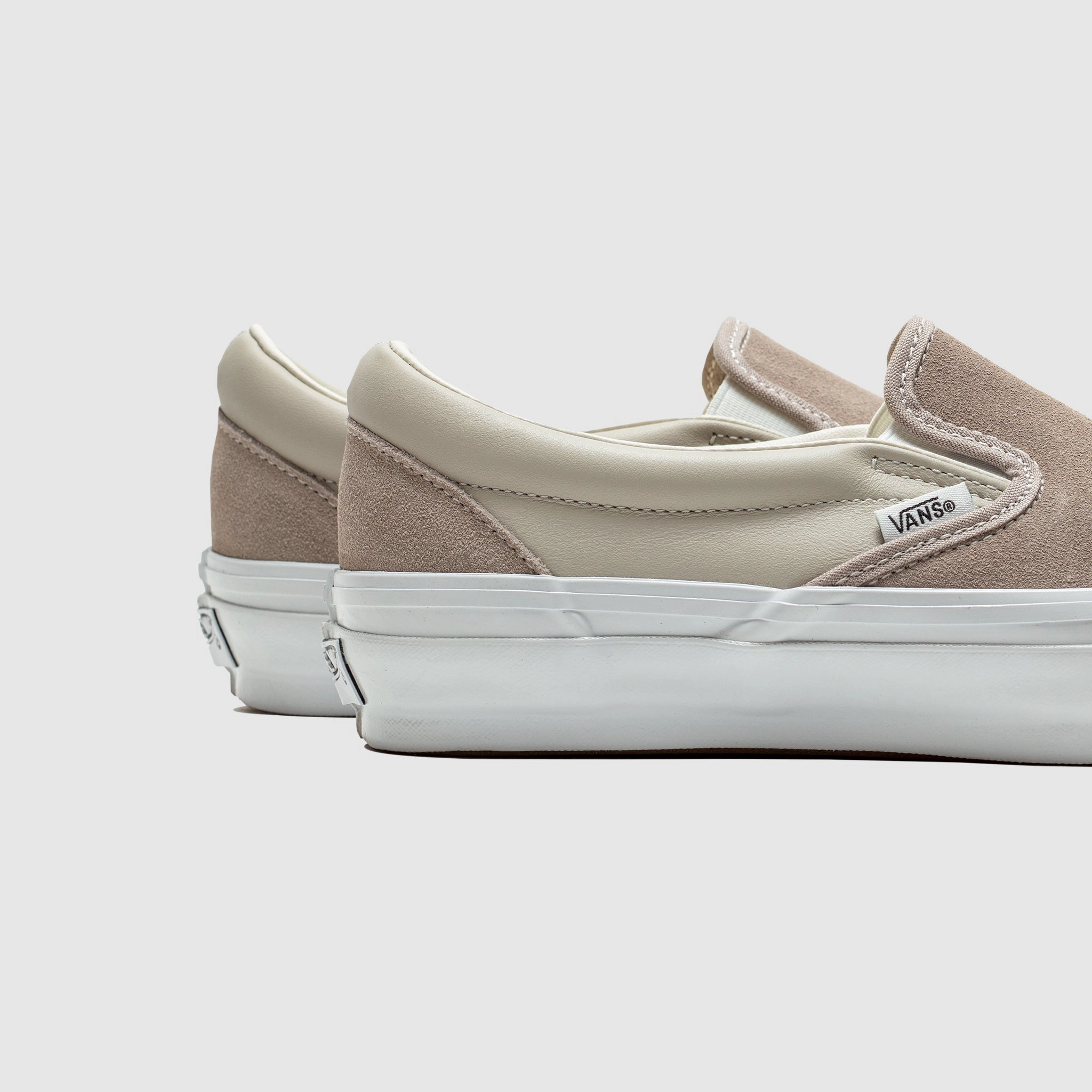 CLASSIC SLIP-ON 98 LX City Wear Everyday Ease