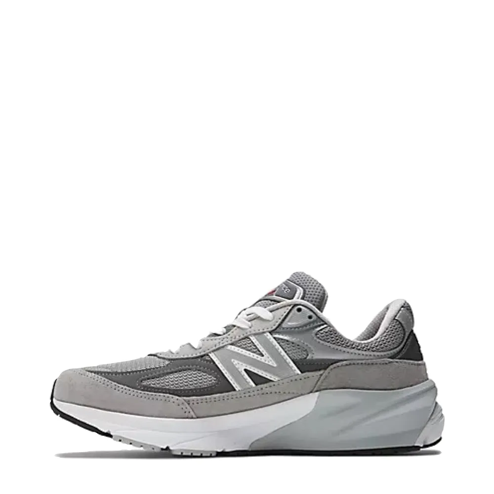 Adaptable to different running styles New Balance Men's MADE in USA 990v6 Sneakers in Grey