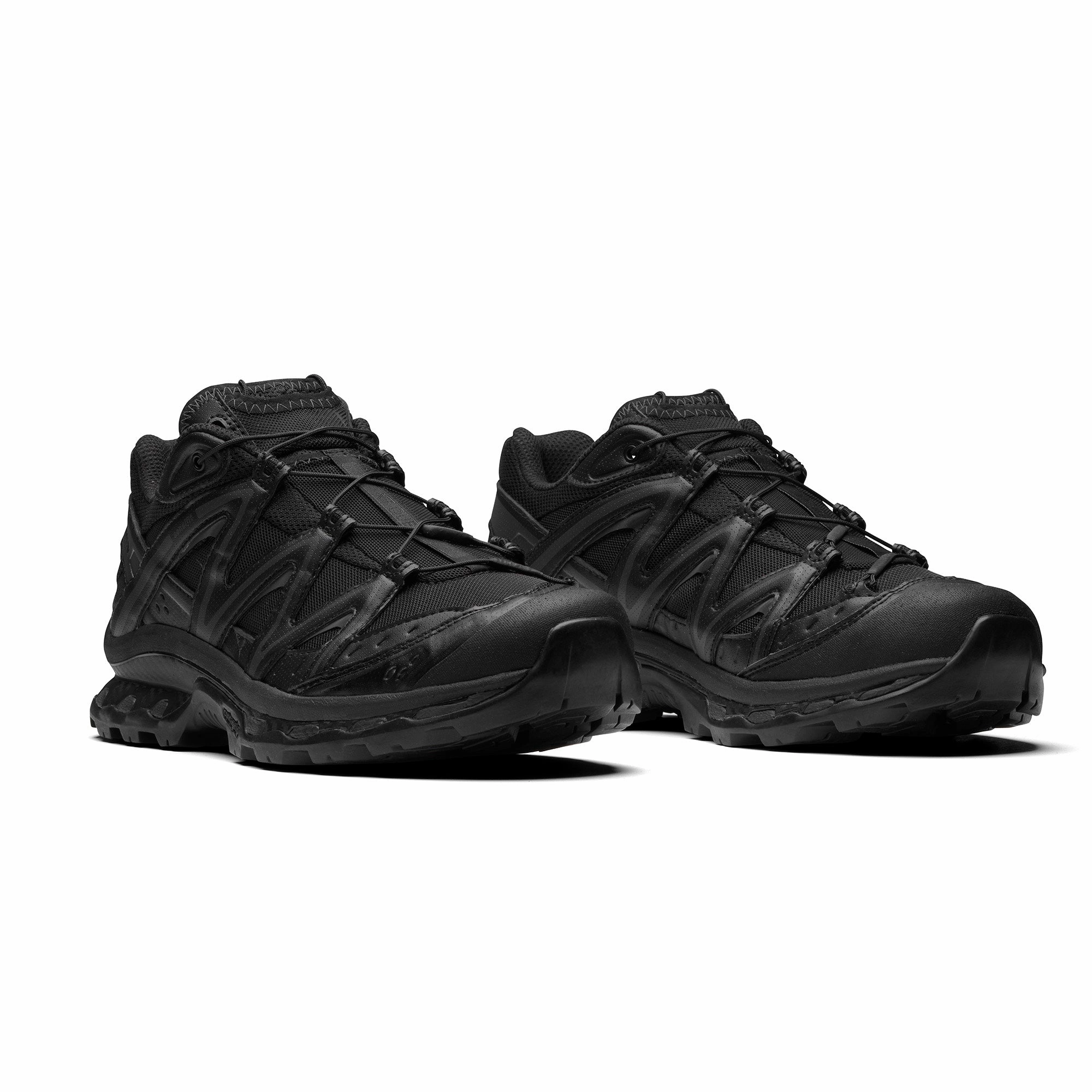 Breathable layers Ethical Manufacturing Salomon Mens XT-Quest Shoes