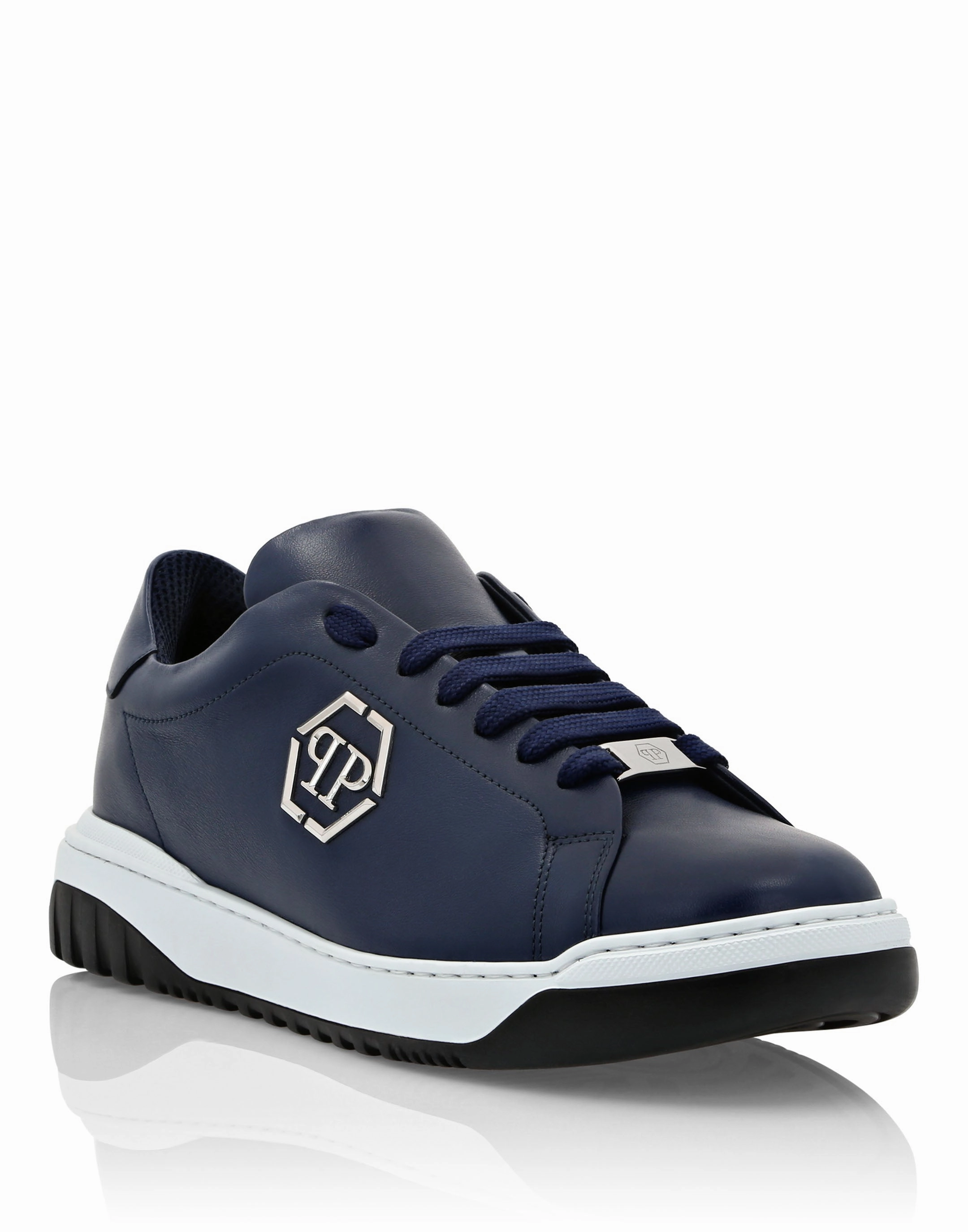 durable shoe properties aerobic exercise shoe suitability Leather Lo-Top Sneakers Skull&Bones