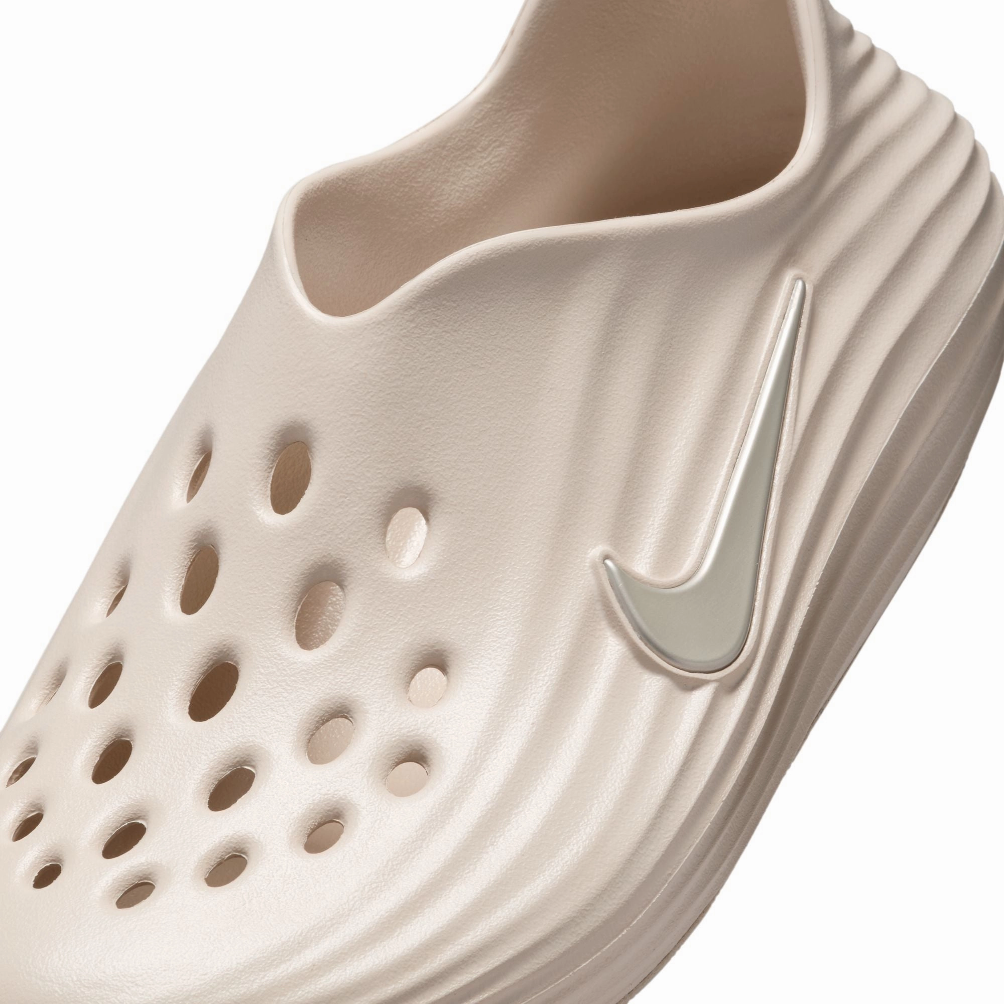 White Clean Toe Thong Nike Womens ReactX Rejuven8 Sandals