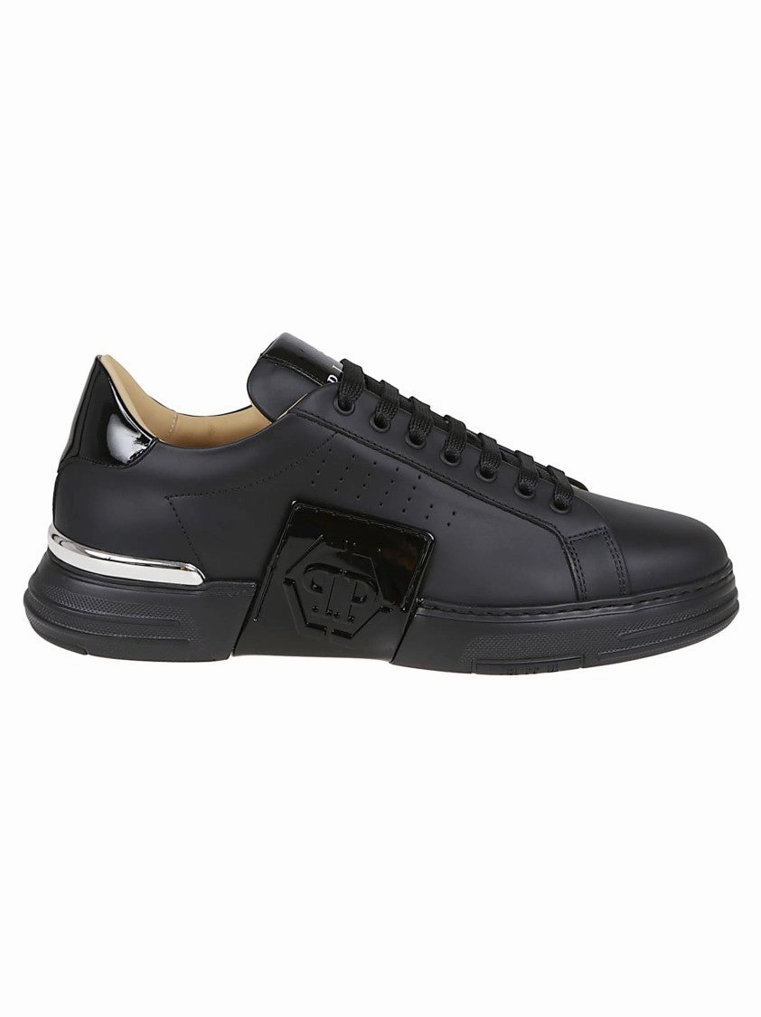 stylish aesthetics shoes Lo-Top Calfskin Sneakers With Perforated Detailing And Embossed Logo