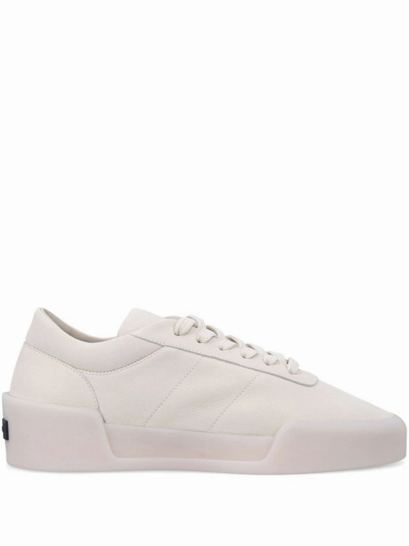 Short Distance Low-Top Flatform Sneakers