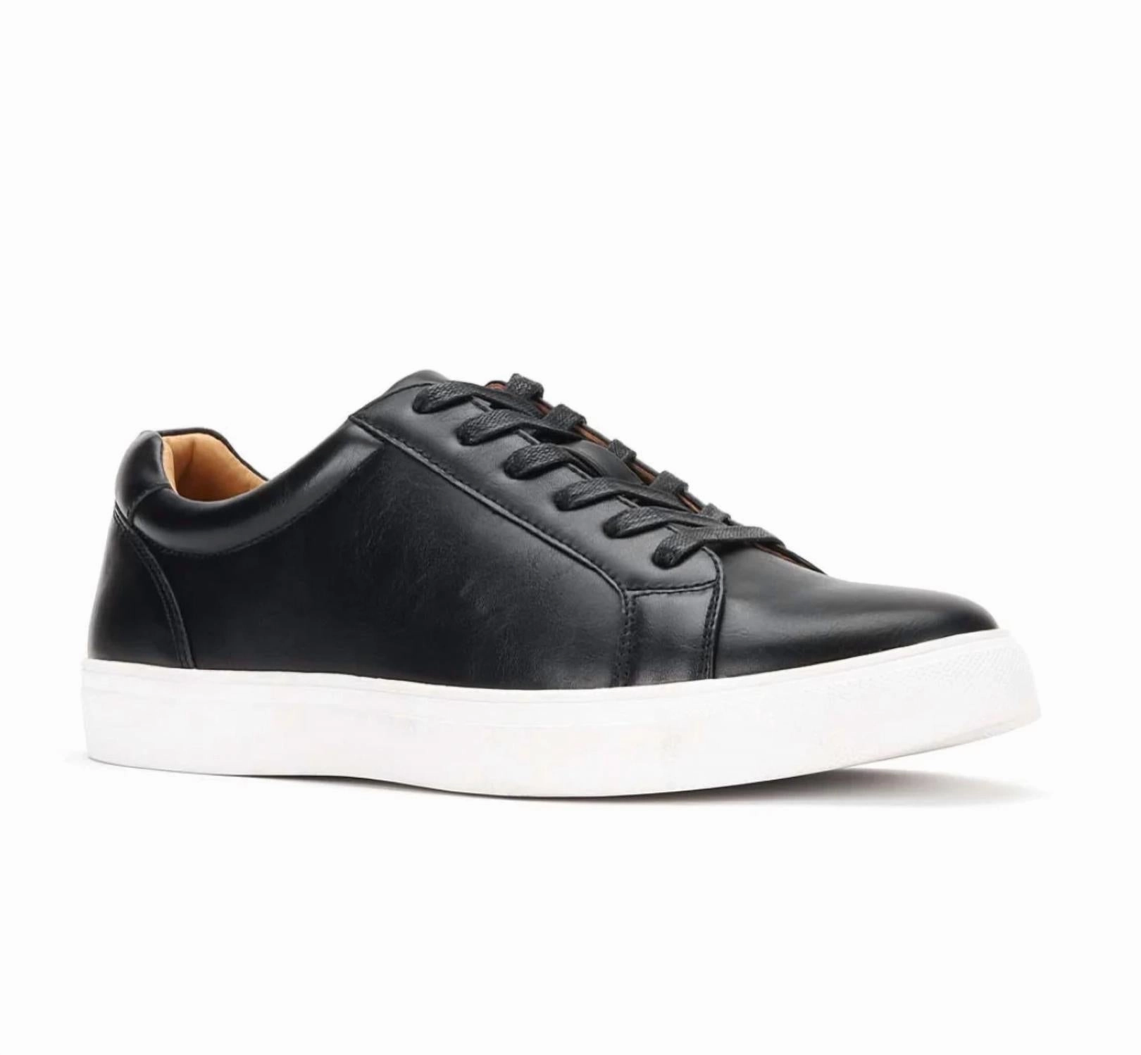 multi - directional traction Men's Jaxson Low Top Sneaker In Black