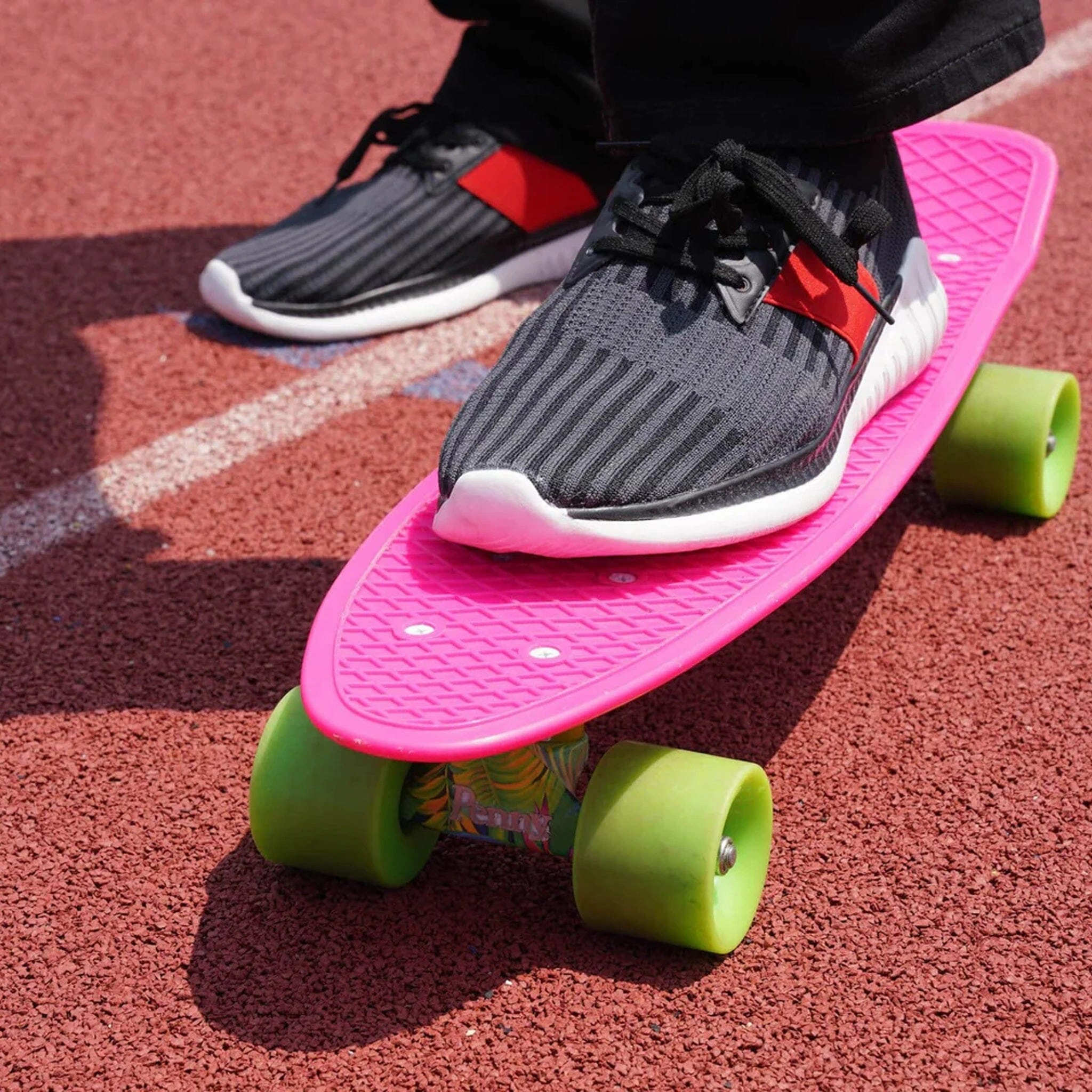 Men's Ribbed Knit Stellar Sneaker Energy - Efficient Low Top Design