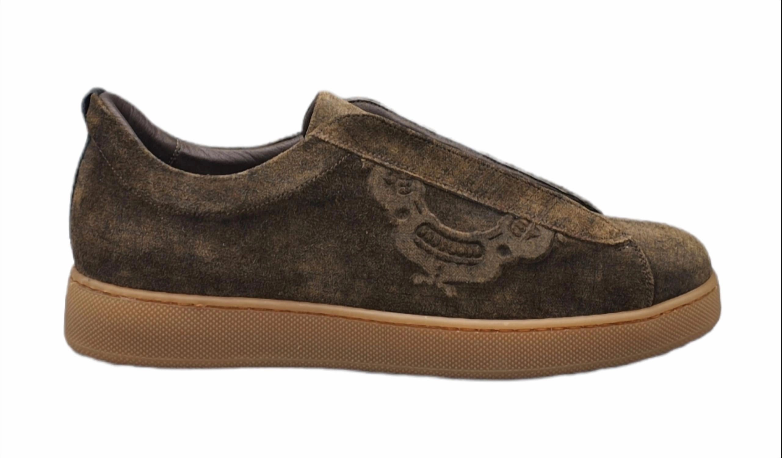 Men Suede Fashion Sneaker In Olive running in dry tracks shoes star - design shoes