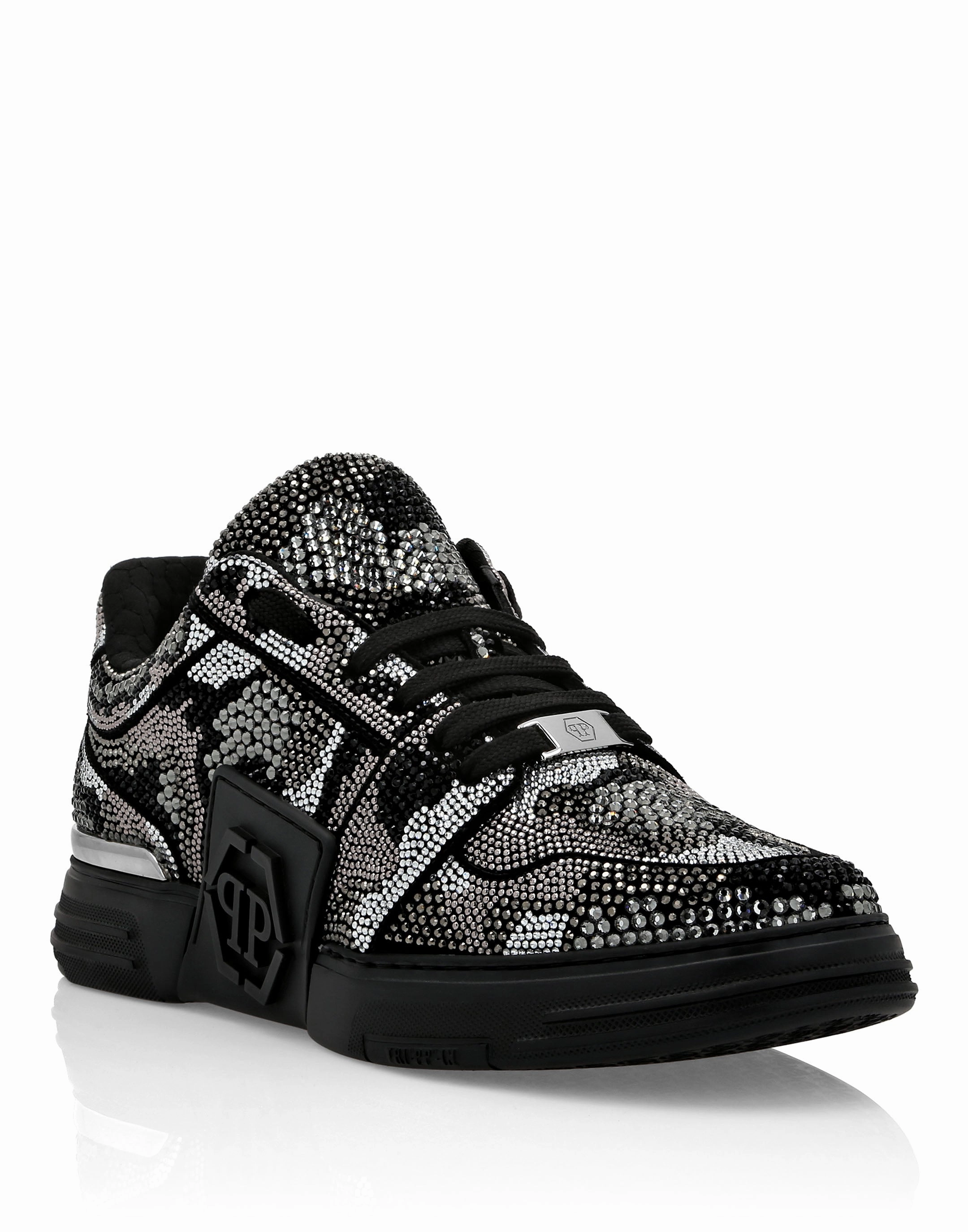 indoor - only shoes Health - oriented Crystal Royal Street Suede Lo-Top Sneakers Camouflage
