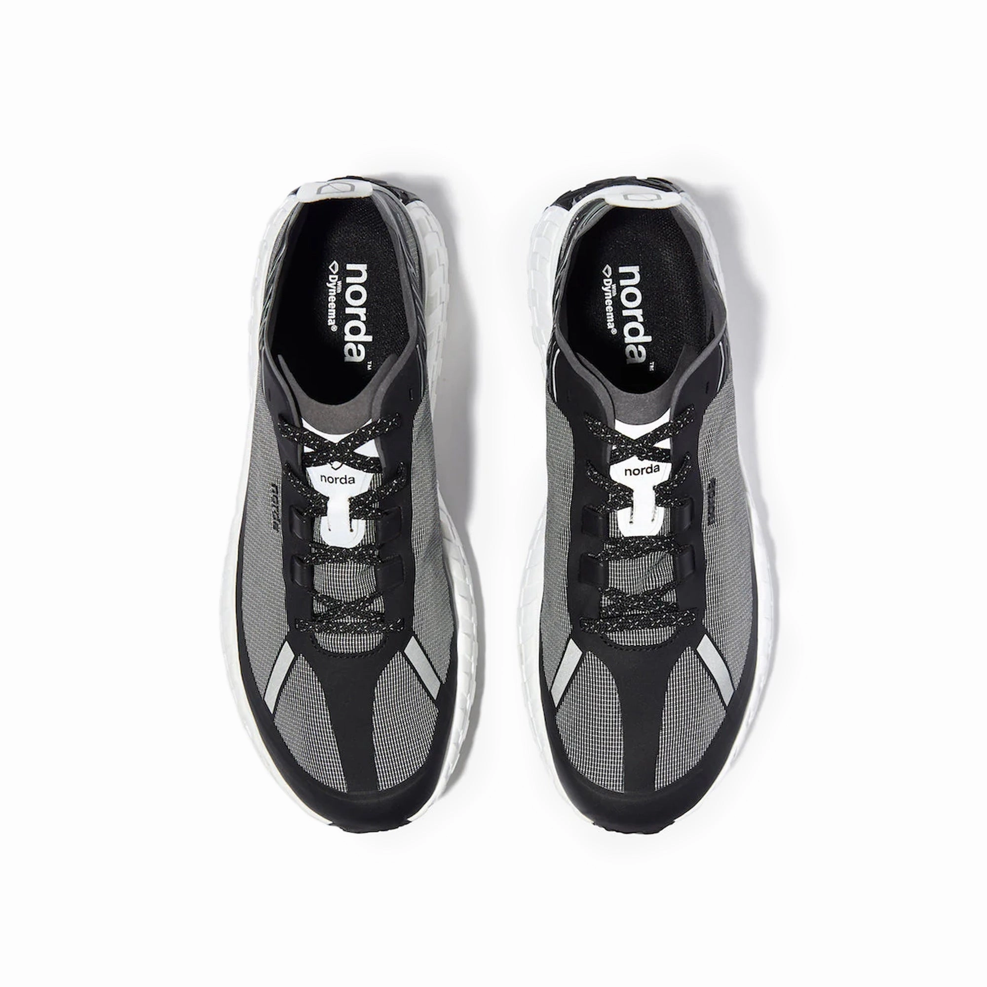 Textured Grip Pattern Cushioned ride Norda Mens 001 Shoes