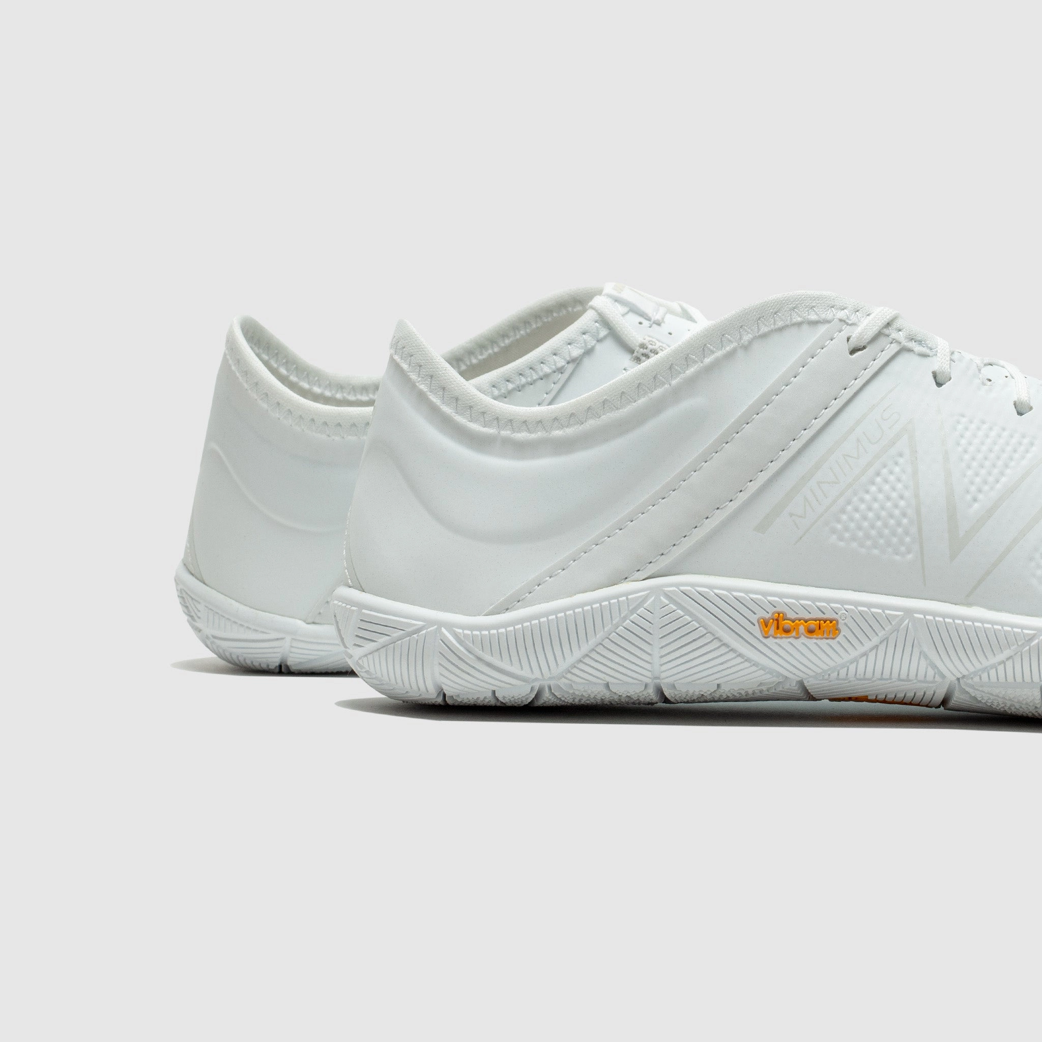 Stylish Silhouette X NEW BALANCE UX200L "WHITE"