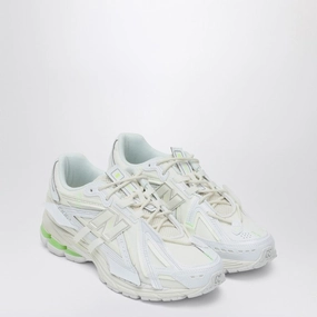 Distinctive New Balance Men's Sneaker 1906A Tech Explosion