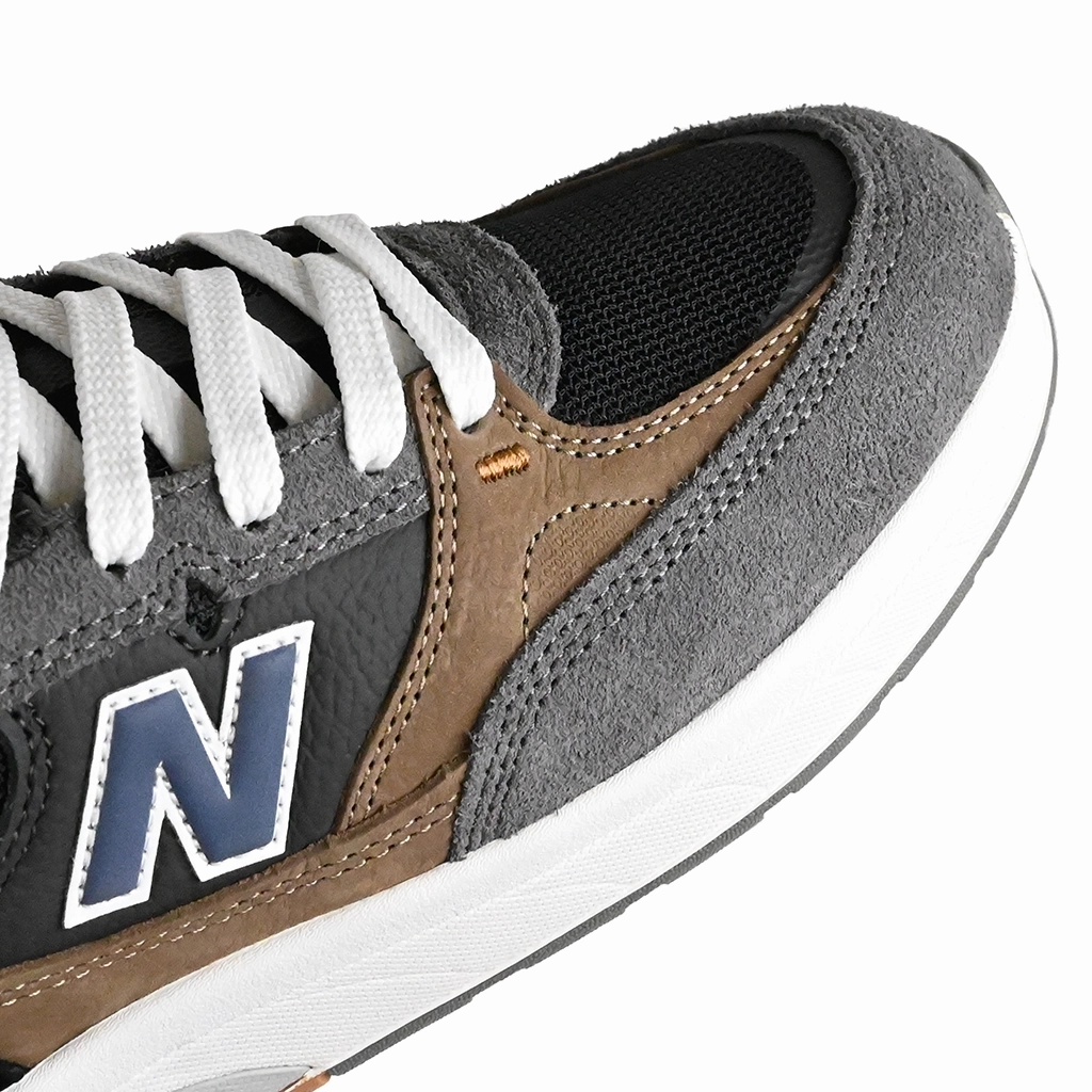 New Balance Numeric NM933 Skateboarding Shoes Balanced Step