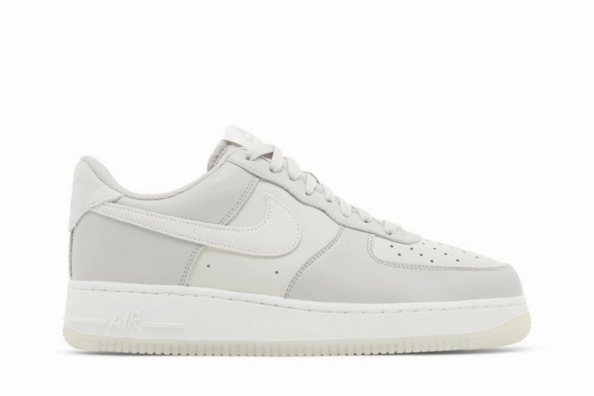 Nike Air Force 1 Low '07 LV8 Light Bone fashion - forward running shoes